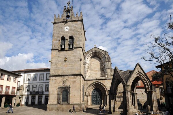 Igreja-Oliveria-Guimaraes