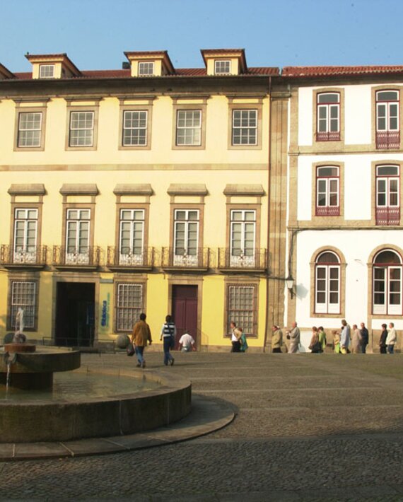 Biblioteca_Municipal_Raul_Brandao