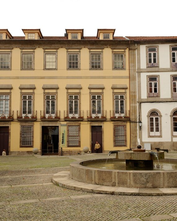 biblioteca_3249