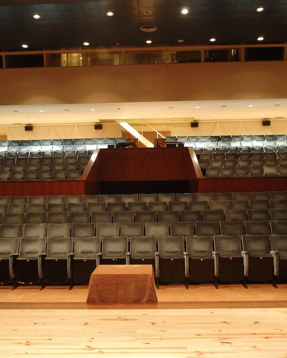 auditorio_um_9104