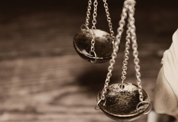 justice_g12c8532e6_1920