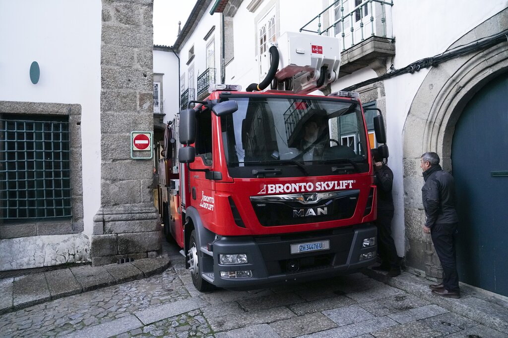 escada_bombeiros_18C09241