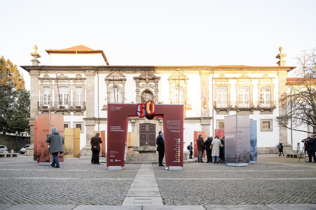 2025_01_17_inauguracao_exposicao_50_anos_uminho_domingos_braganca_cmguimaraes_ivo_rainha__9_