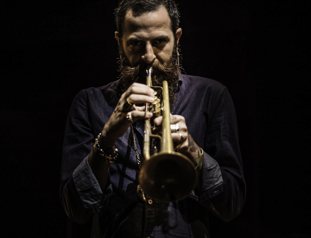 avishai_cohen_1_by_ziv_ravitz