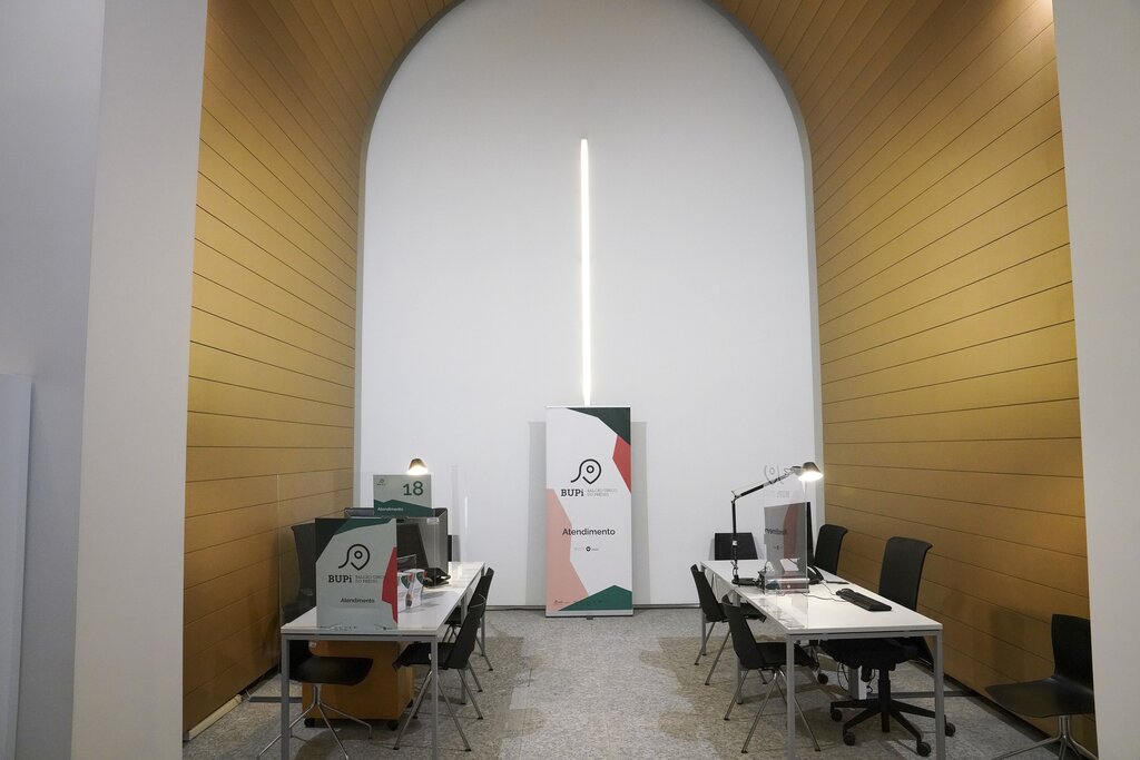 21c07243