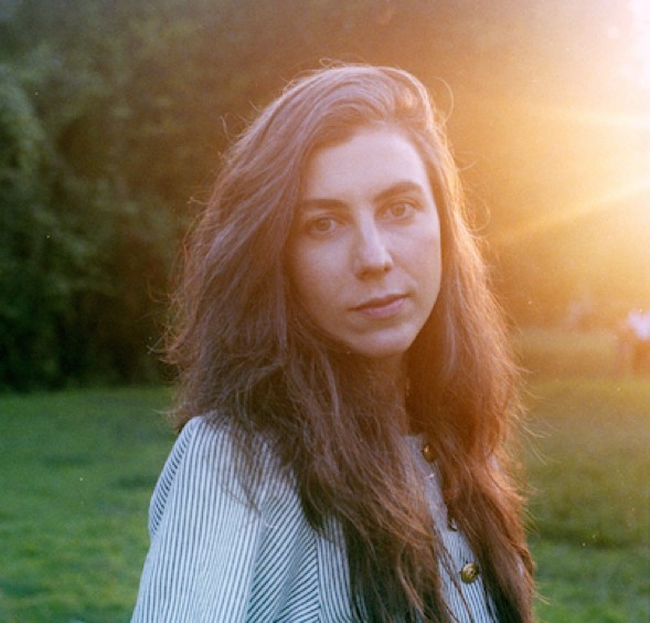Julia Holter está de regresso ao palco do Centro Cultural Vila Flor