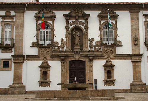 Câmara de Guimarães atribui apoios a instituições de solidariedade social