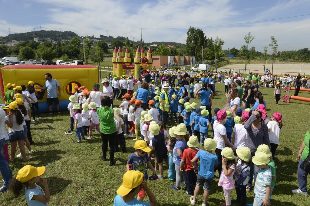 Descentralização leva mais de duas mil crianças a parques de lazer do concelho de Guimarães