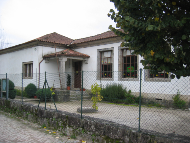 Câmara de Guimarães reúne esta 5ª feira com Associação de Pais na Escola de Souto S. Salvador