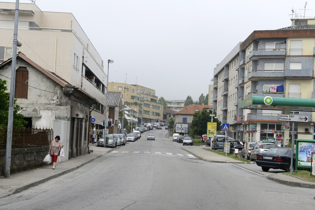 Câmara de Guimarães iniciou beneficiação de estradas com investimento de um milhão de euros