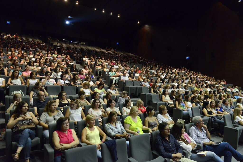 Câmara de Guimarães realizou formação para funcionários de escolas antes do início do ano letivo