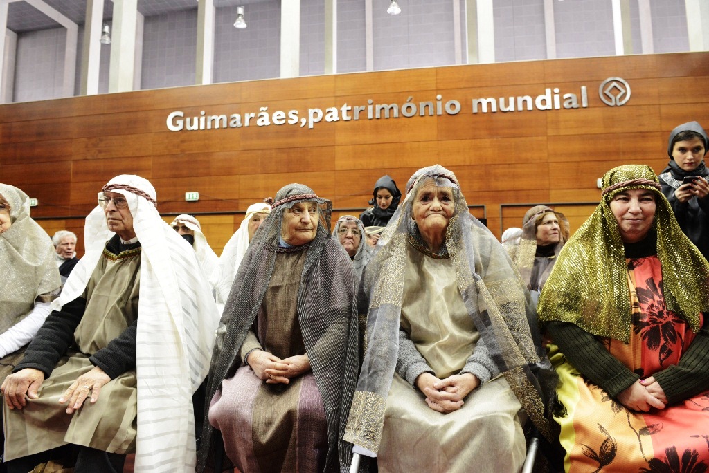 800 idosos de Guimarães em desfile de Carnaval esta terça-feira no Multiusos
