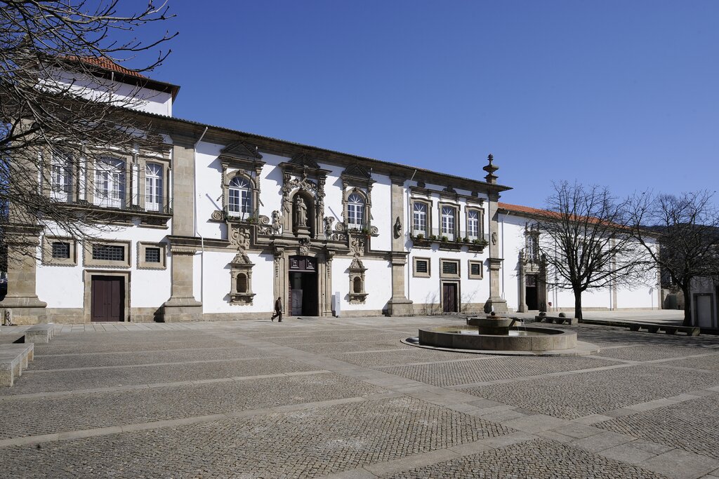 Câmara Municipal - Informações sobre as cidades e vilas de Portugal