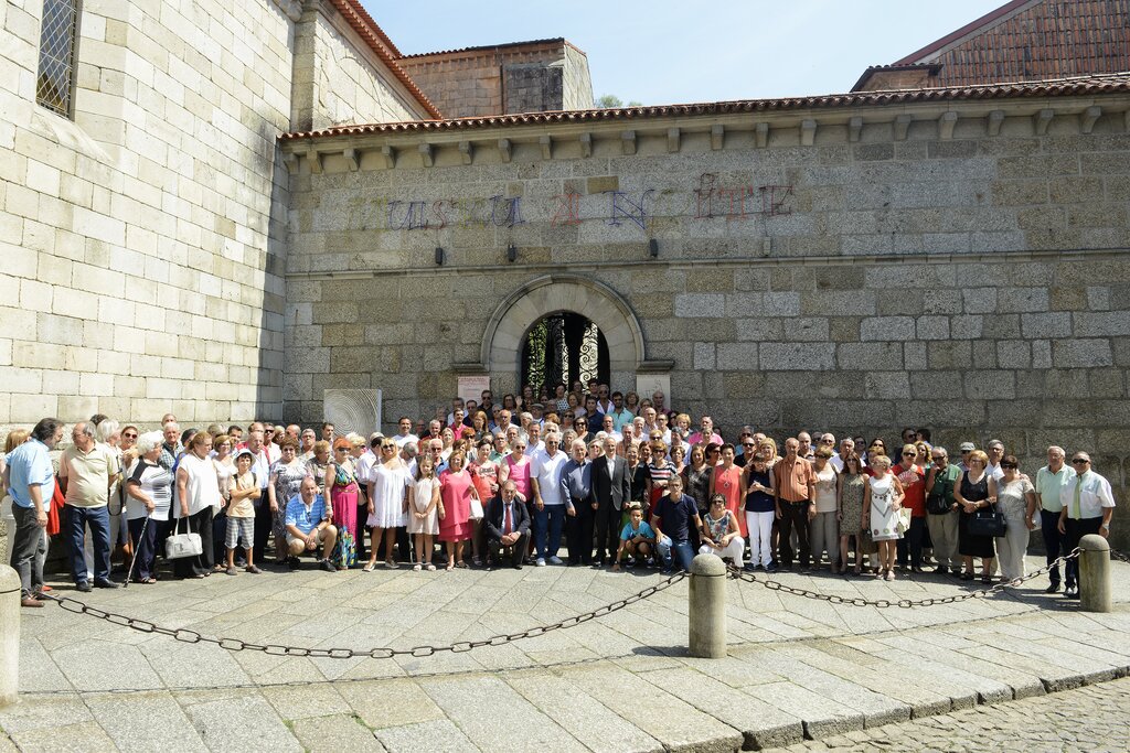 Moradores do Centro Histórico de Guimarães recordam memórias em confraternização de gerações