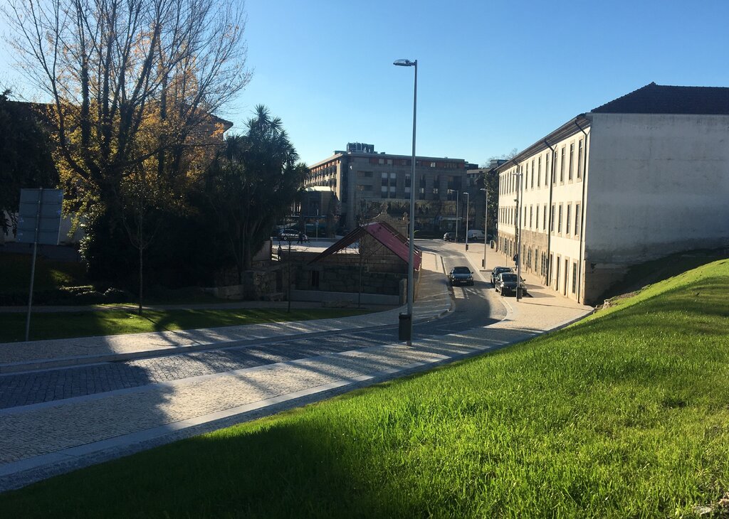 Rua S. Nicolau dos Estudantes inaugurada em Guimarães esta terça-feira (11h30)