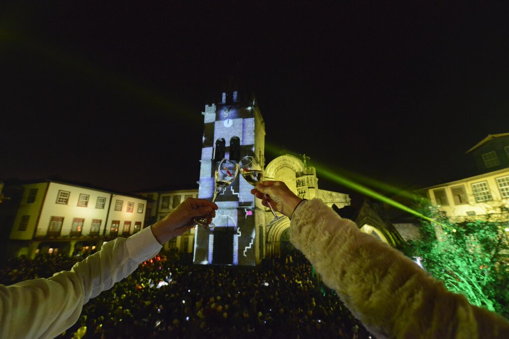 Espetáculo multimédia no Centro Histórico de Guimarães na Passagem de Ano 2016/2017