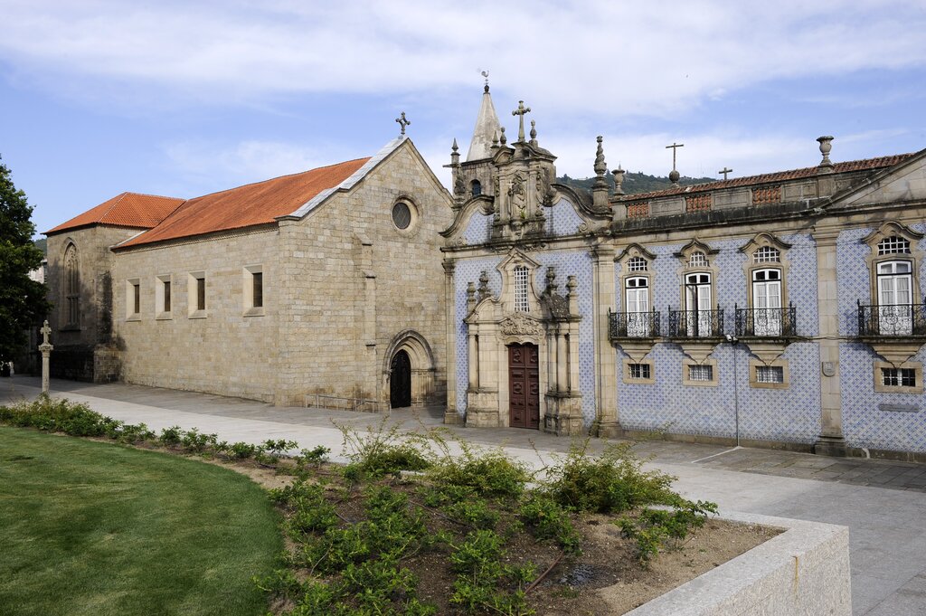 Guimarães vai ter esculturas de S. Gualter e S. Francisco no centro da cidade
