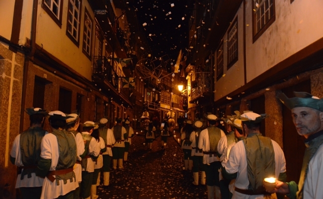 Restauração da Independência comemorada em Guimarães com desfile pelas ruas