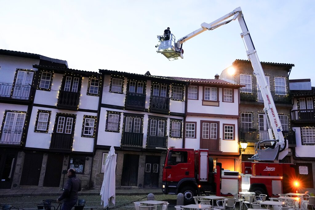 Guimarães testa autoescada para combate a incêndios urbanos