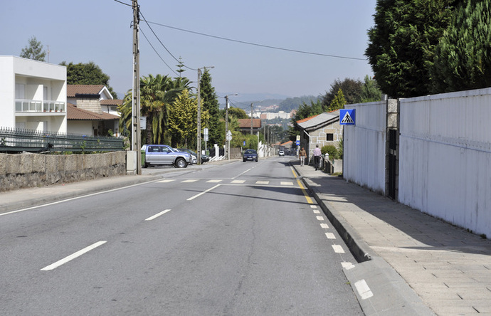 Rua António da Costa Guimarães reabre ao trânsito esta terça-feira, 27 de março 