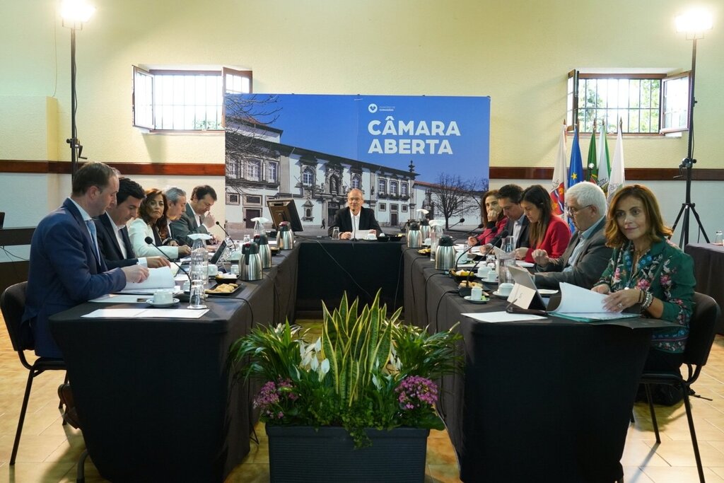 Requalificação da Escola de Fafião apresentada em reunião descentralizada