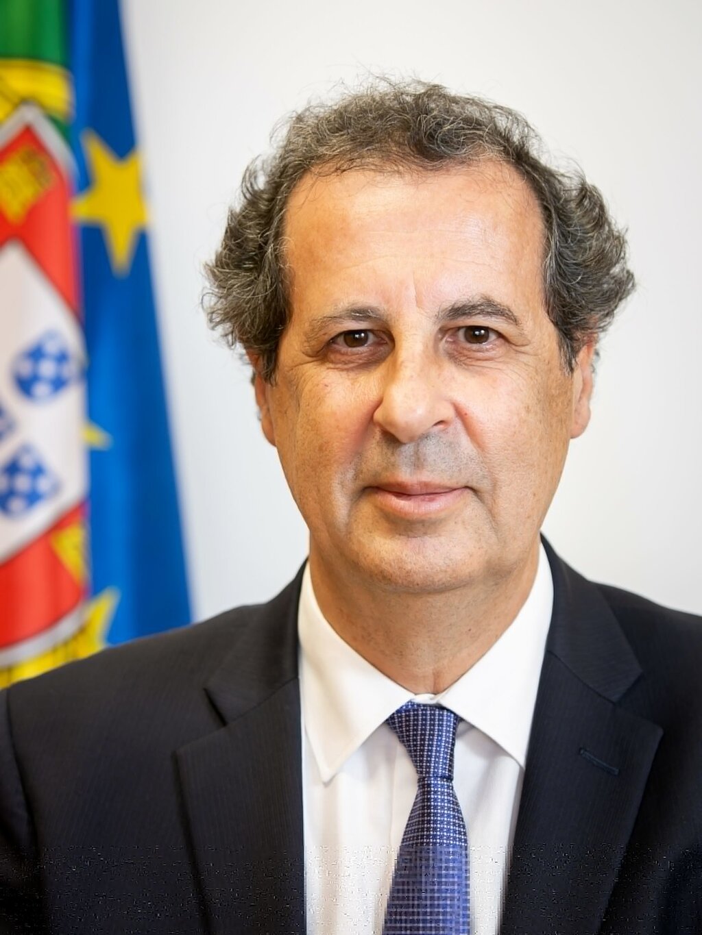 Secretário de Estado da Economia visita indústria têxtil do Vale do Ave