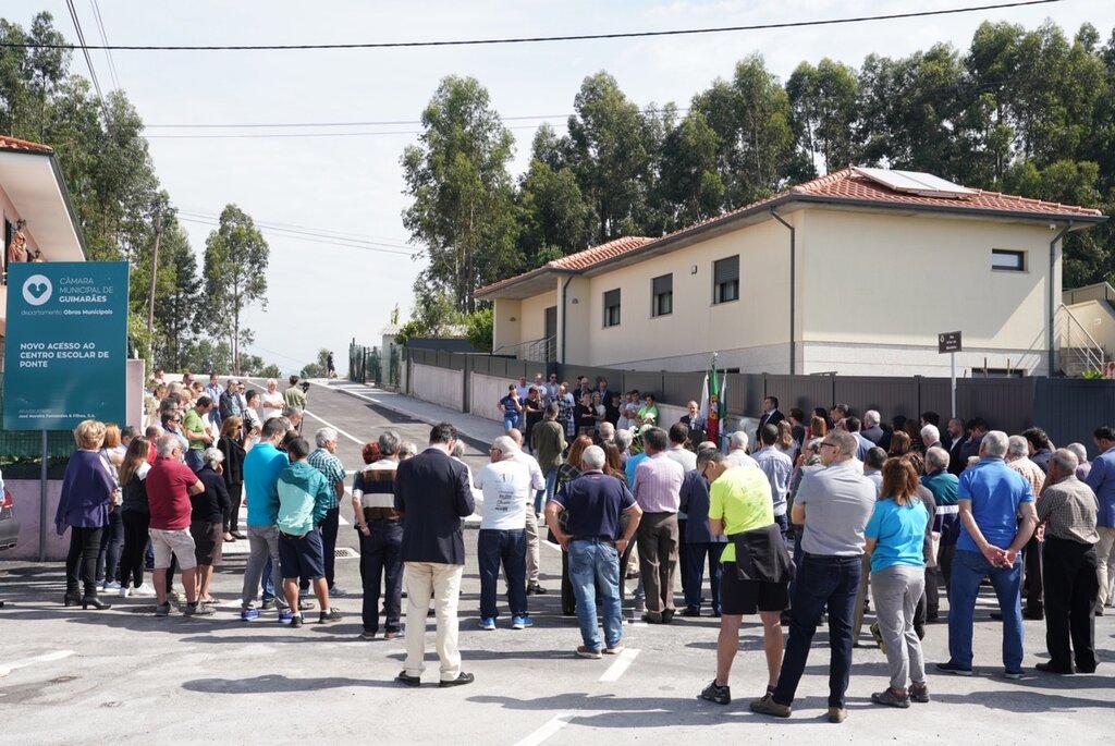 Inaugurado novo acesso ao Centro Escolar da vila de Ponte