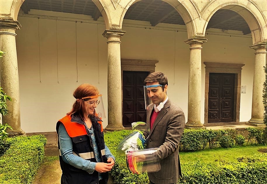 Centro Ciência Viva de Guimarães entregou viseiras de proteção ao Serviço Municipal de Proteção C...