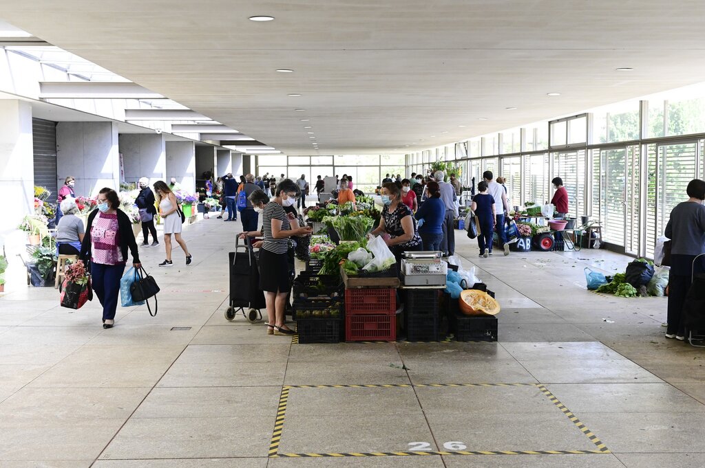 Isenção de taxas de ocupação no Mercado Municipal e da Feira Retalhista até ao final do ano