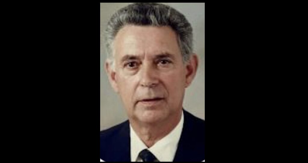 Presidente da Câmara apresenta condolências pelo falecimento de Álvaro Costa