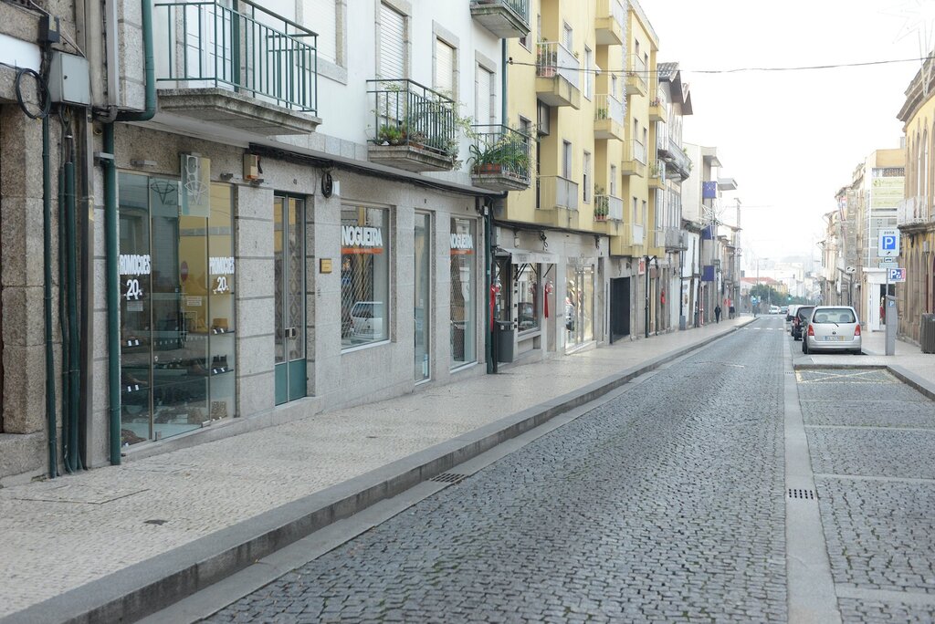 Trânsito interdito na Rua Gil Vicente para realização de obras de beneficiação do pavimento