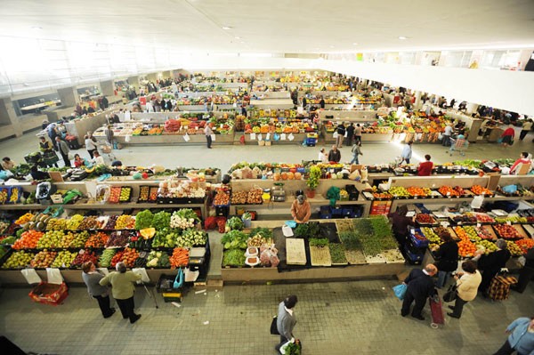Mercado Municipal encerrado esta terça-feira