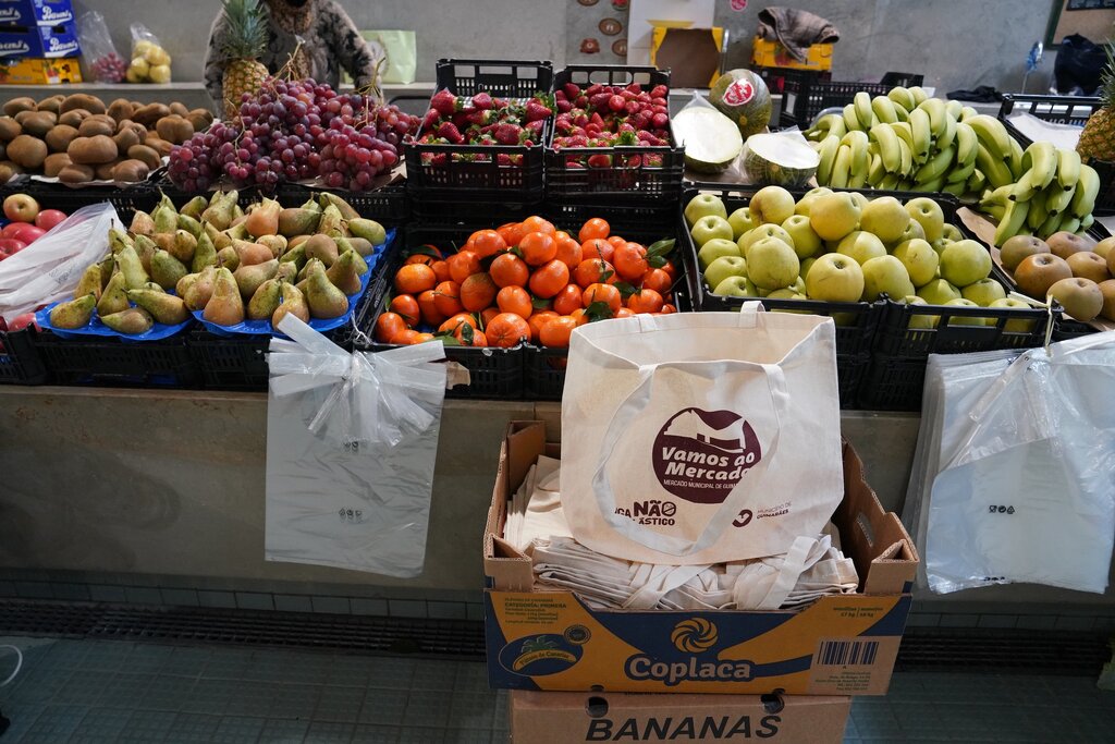 Mercado Municipal aberto até às 14 horas nos dias 24 e 31 de dezembro