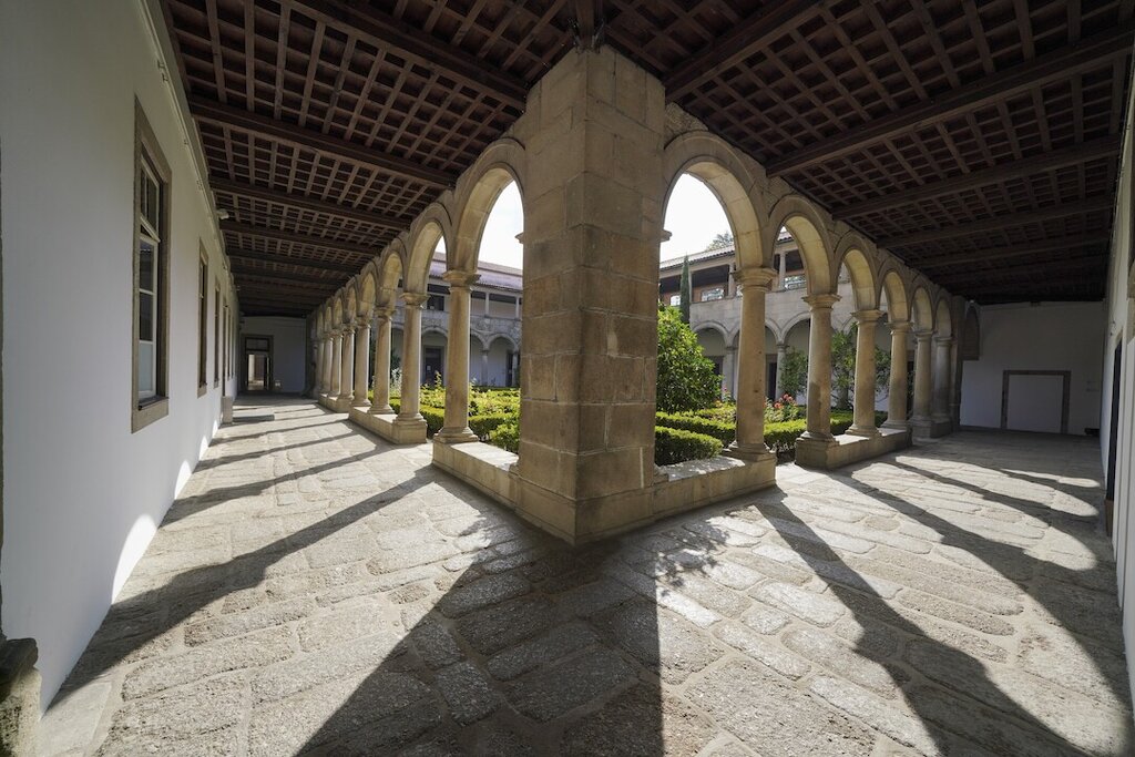 Guimarães celebra Dia Mundial do Lúpus com conferência e exposições