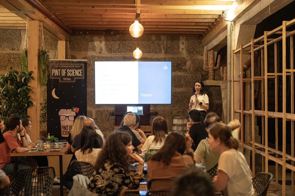 Festival Pint of Science volta a trazer ciência aos bares de Guimarães